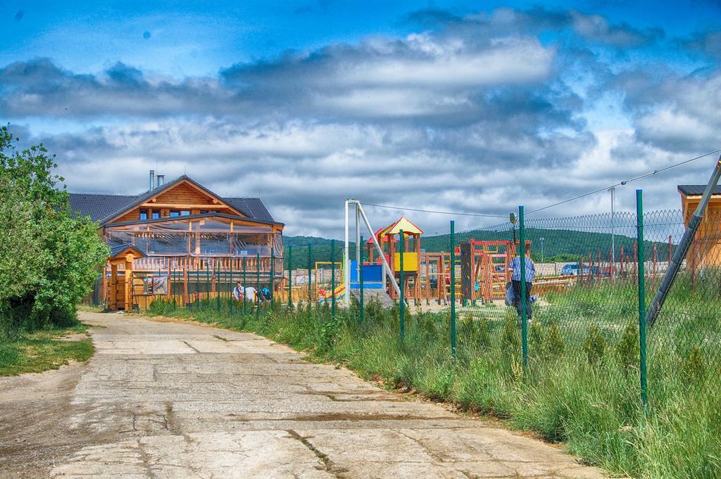 Hotel Koliba Zlata Podkova Košice Zimmer foto